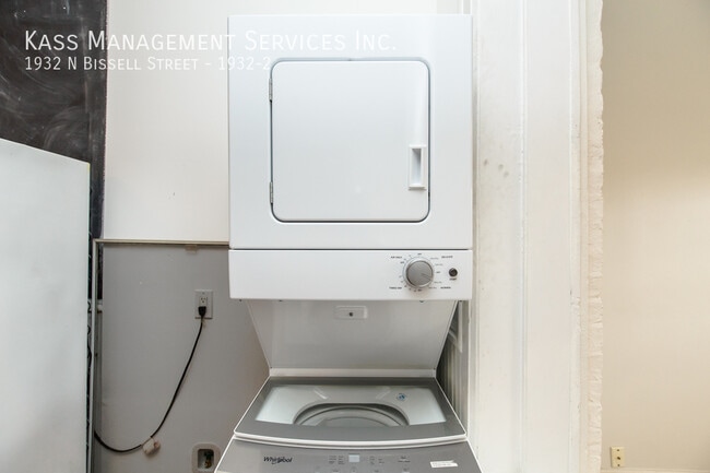 Building Photo - 1932 N Bissell St