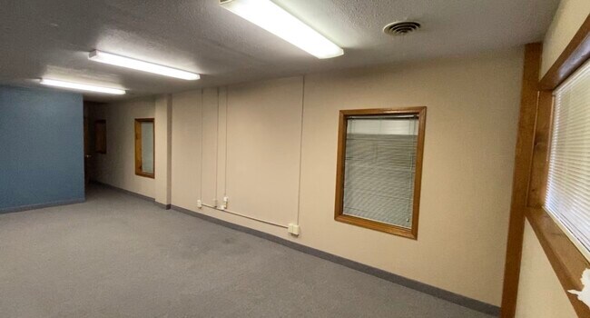 Big open area - 1105 Broadway St