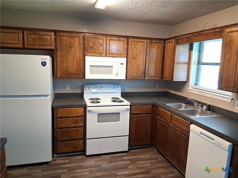 Building Photo - 3909 Shellrock Dr