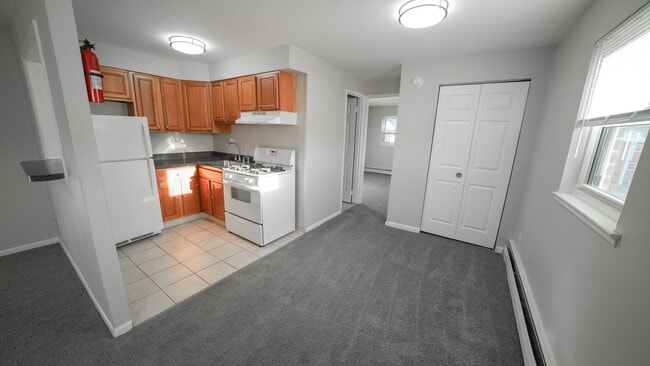 Espacio de cocina y comedor - Riverview Crossings