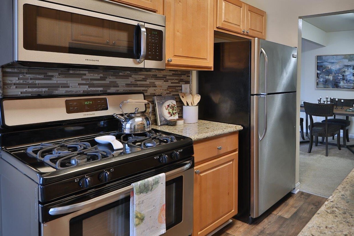 Chesapeake Glen Apartment Homes 8034 Greenleaf Terrace Glen Burnie