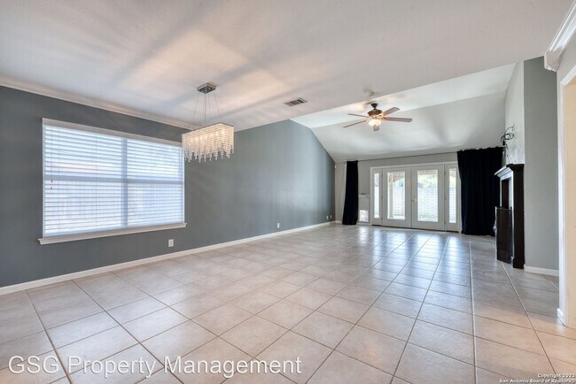Foto del edificio - 4 br, 3 bath House - 911 River Hill