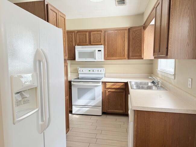 Foto del edificio - Charming 3-Bedroom Home