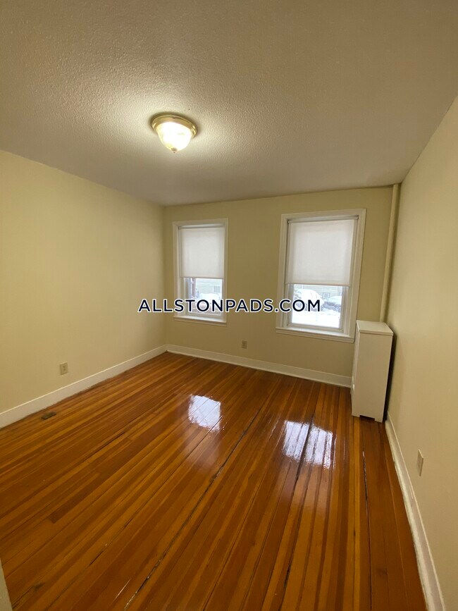 Building Photo - 1132 Commonwealth Avenue