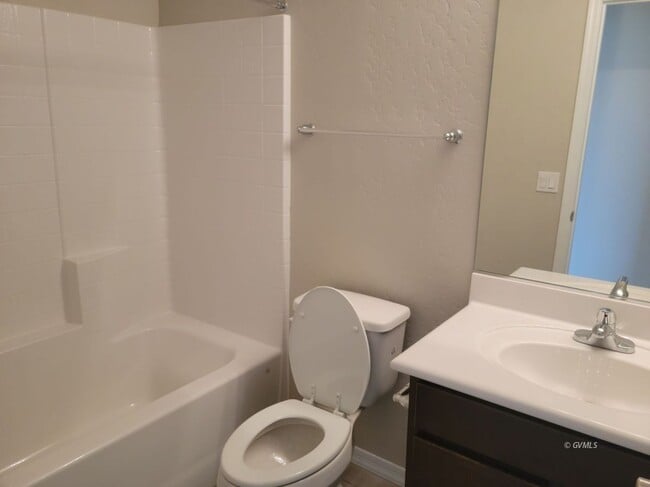 Building Photo - 1198 Coventry Dr