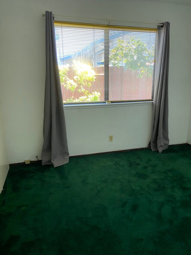 Foto del edificio - 3062 11th St