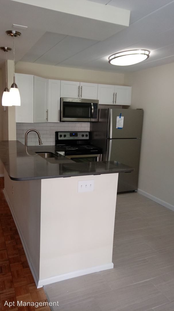 Foto del edificio - 111 Morton Ave