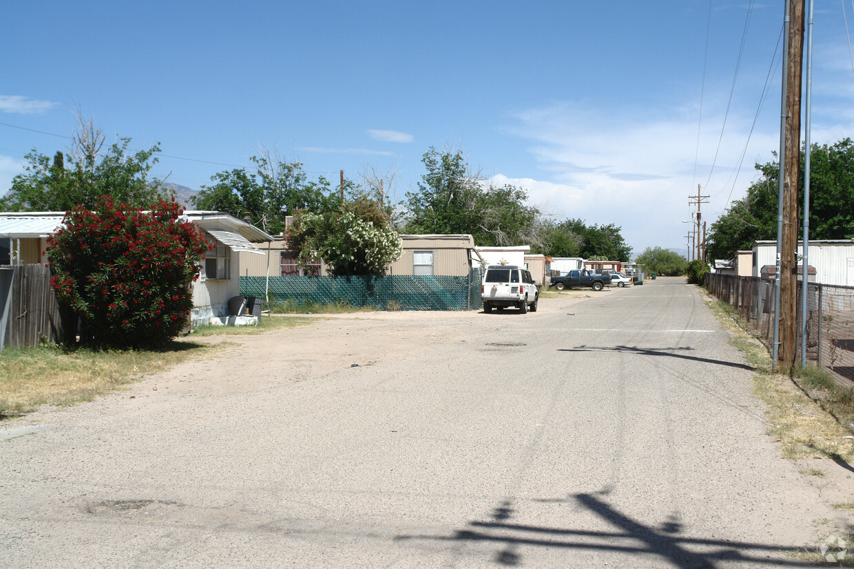 Building Photo - La Cholla Mobile Home Park