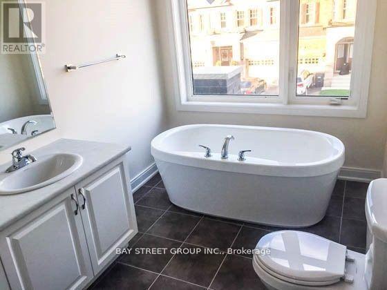 Building Photo - 18 Military Cres