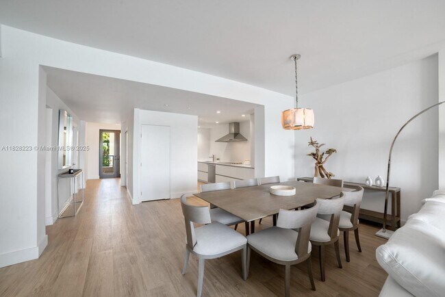 Foto del edificio - 2424 Fisher Island Dr