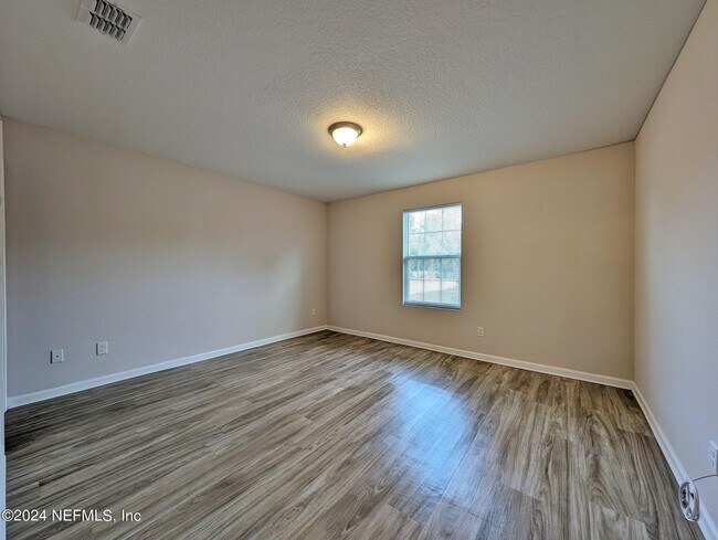 Building Photo - 8511 McGirts Village Ln
