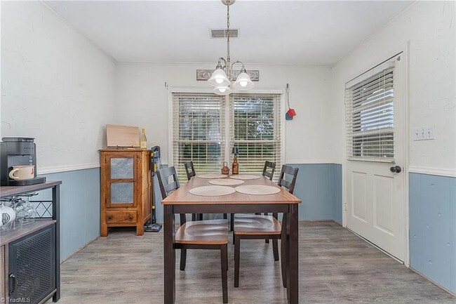 Building Photo - Earn Wealth While Leasing - Like a Homeown...