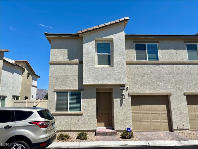 Foto del edificio - 2746 Champagne Gold Ave