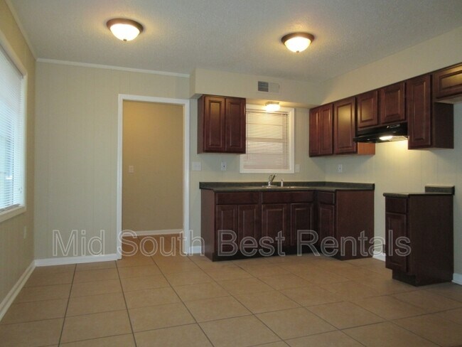 Foto del edificio - 4053 Range Line Rd