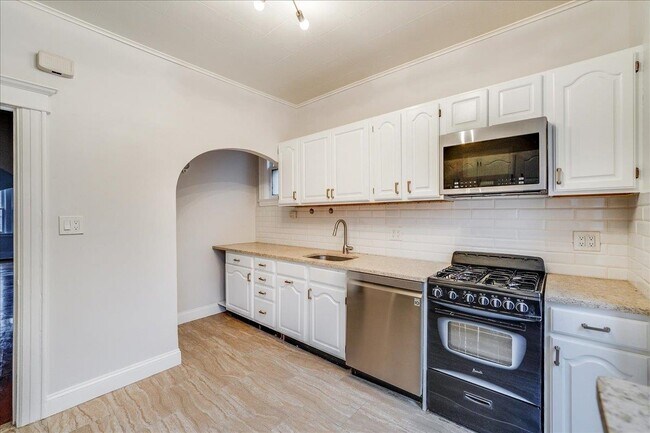 Foto del edificio - 654 JFK Blvd E