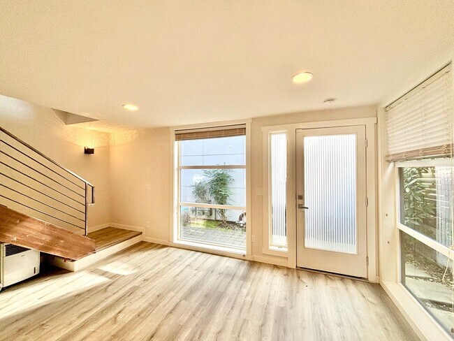Foto del edificio - bright and cozy 2b2b townhouse