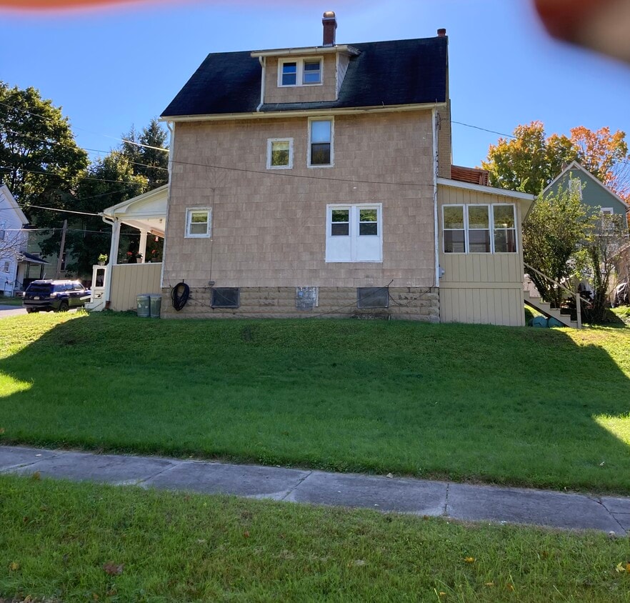 4 Moran St, Oil City, PA 16301 House Rental in Oil City, PA