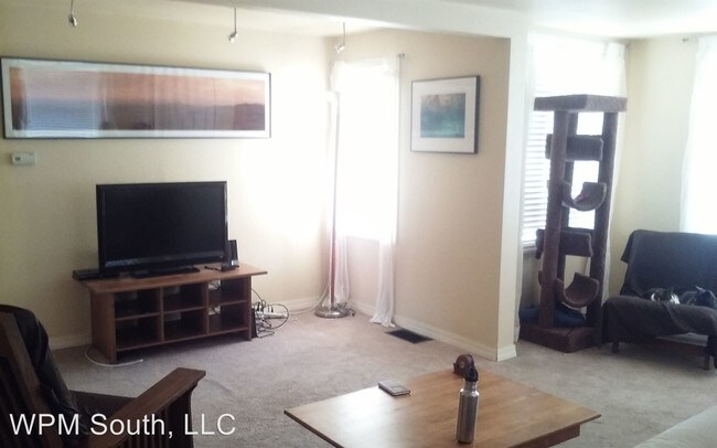 Building Photo - 3 br, 2 bath House - 856 SW 122nd Street