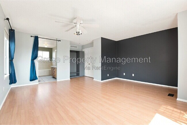 Foto del edificio - 4425 E 128th Pl
