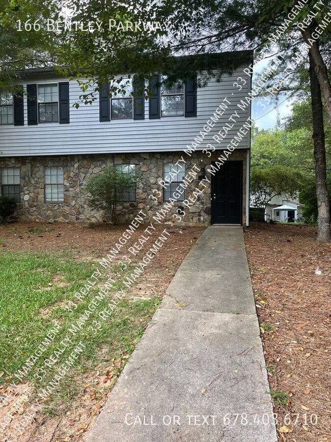 Building Photo - For Rent 2BR/1.5BA Near Downtown Woodstock!!!