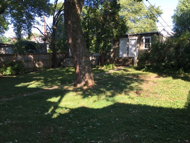 Foto del edificio - 925-927 Hamilton Blvd