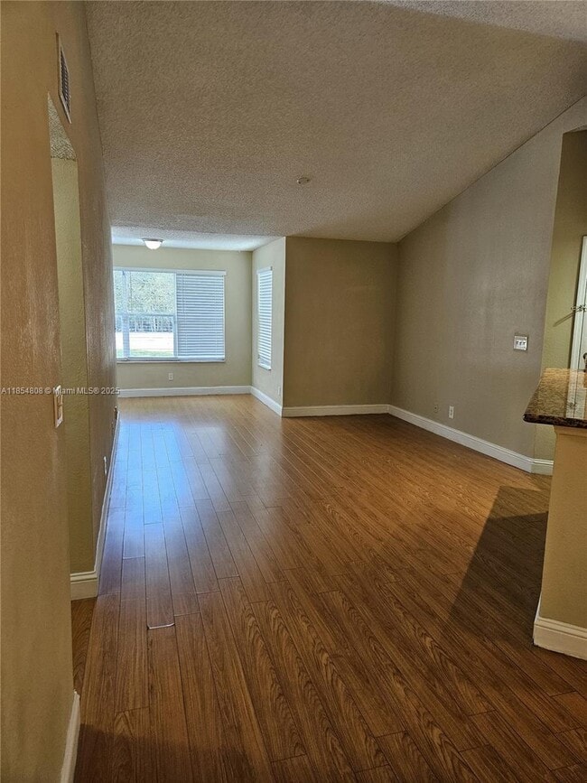 Foto del edificio - 731 Vista Isles Dr