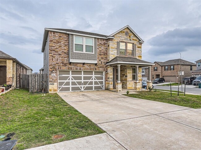 Building Photo - 6521 Carriage Pines Dr