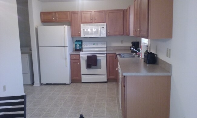 Building Photo - 109 Landing Cir