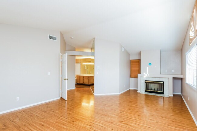 Building Photo - 1751 Sunflower Ct