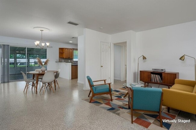 Foto del edificio - 1225 Casabella Dr
