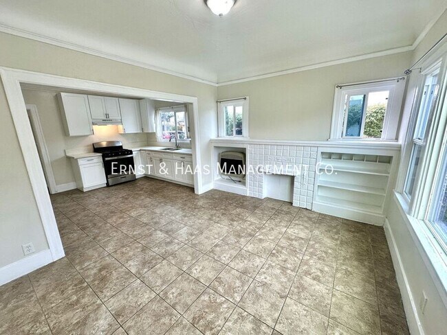 Foto del edificio - 702 E Burnett St