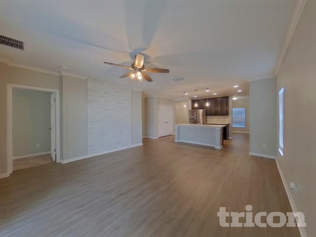 Foto del edificio - 1266 Stratton Ave