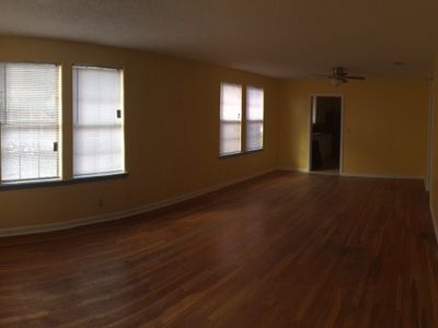 Building Photo - 219 E Grimes St