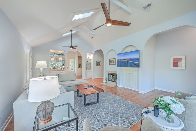 Building Photo - 3032 Marsh Haven
