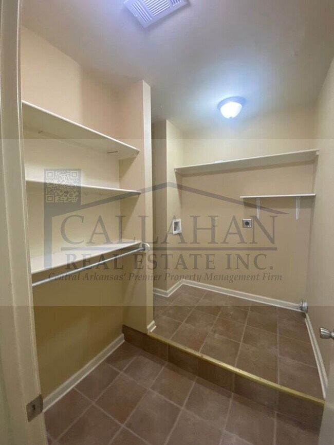 Foto del edificio - Jacksonville 4 Bedroom Home