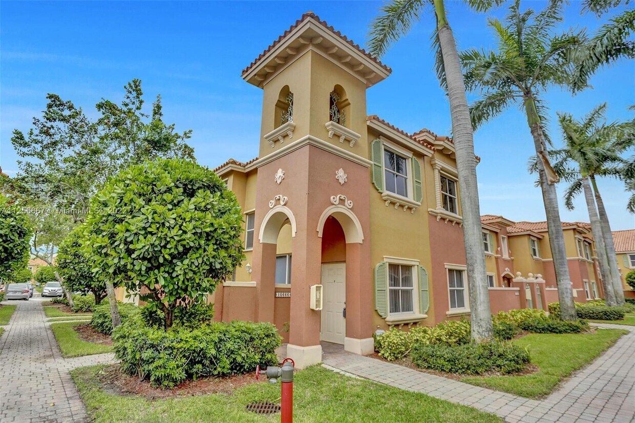 10666 SW 7th St, Pembroke Pines, FL 33025 Townhome Rentals in