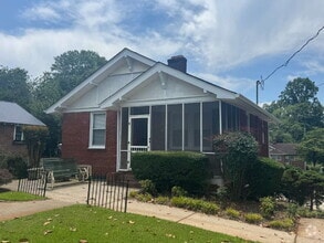 Building Photo - 2 H Ave