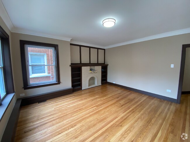 Building Photo - 6640 S Fairfield Ave