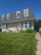 Building Photo - 5422 N Linwood Ave