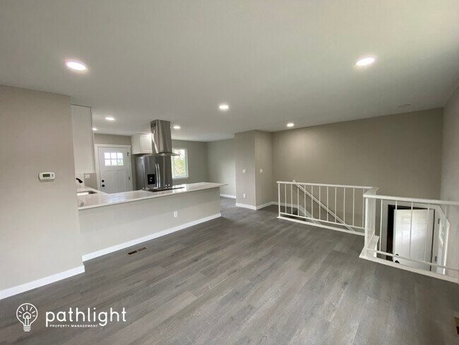 Foto del edificio - 12955 W Chenango Avenue