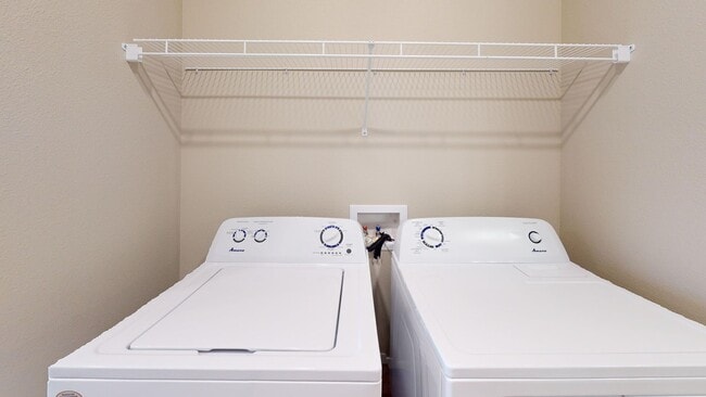 Interior Photo - 10Bedrock Apartments