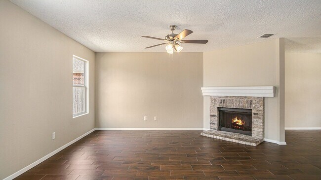 Building Photo - 8732 Hunters Point Way