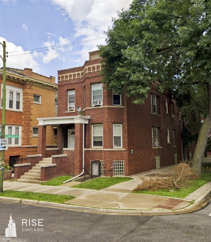 Foto principal - 2501 N Sacramento Ave