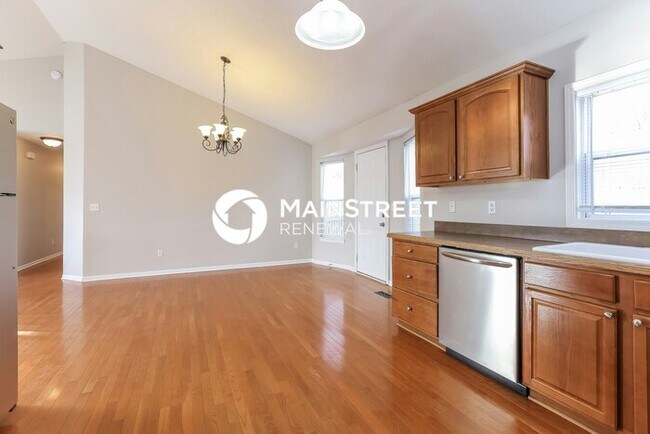 Foto del edificio - 3 Bedroom Pet-Friendly Home in Independenc...