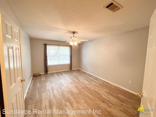 Foto del edificio - 3 br, 2 bath House - 4512 East Parkwood Lane