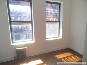 Building Photo - 523 W 156th St