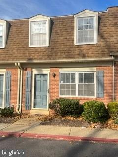 Foto principal - 419 Harwood Pl