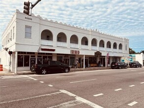 Building Photo - 2702 N Florida Ave