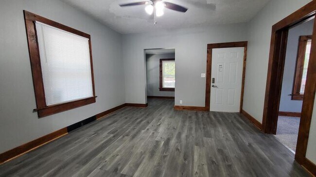 Foto del edificio - 2282 Sheldon St