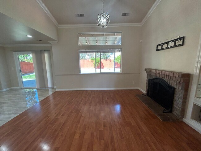 Foto del edificio - Nice home in Turlock